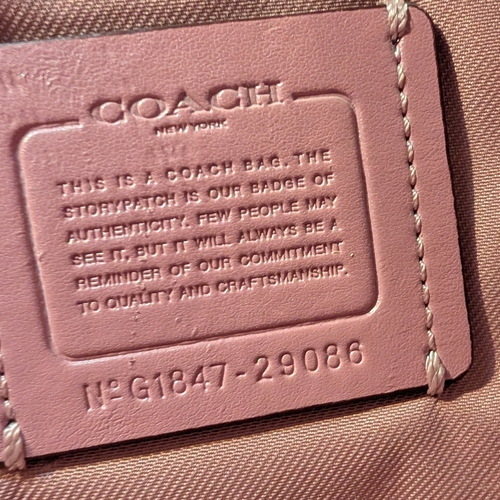 Coach Turnlock Tote Cross-grain Leather Style 29086 - Good Pre-owned Condition - Picture 12 of 13